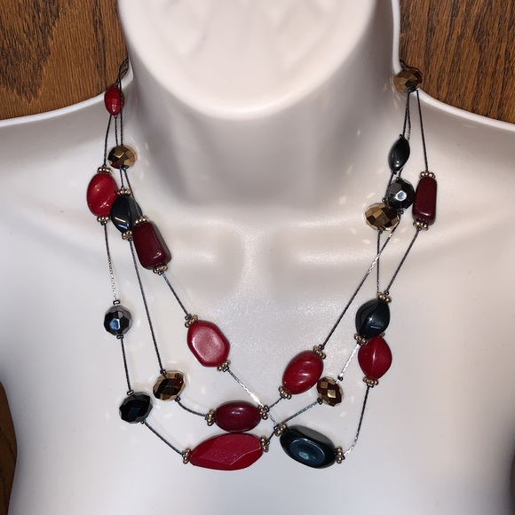 💥$10 SALE💥 NWT Erica Lyons Beaded Necklace - Picture 2 of 11